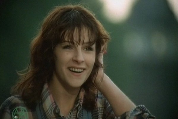 Необычайно известная когда-то на родине актриса Антония Сантилли в 1970-х годах взорвала советский кинематограф. Она исполнила роль Ольги в эффектной комедии "Невероятные приключения итальянцев в России". Как ни удивительно, это было последнее появление 24-летней звезды на экране. "РГ" решила выяснить, как очаровательная иностранка появилась в большом кино, и куда она пропала