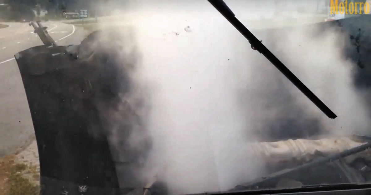 Кипит  антифриз.