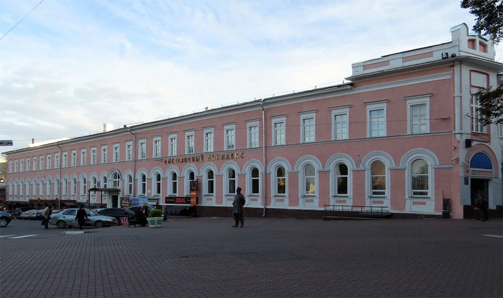 арсенал кремль нижний новгород. галерея vsunio. пл минина и пожарского 2/2. бове архитектор манеж. выставочный комплекс нижний новгород минина.