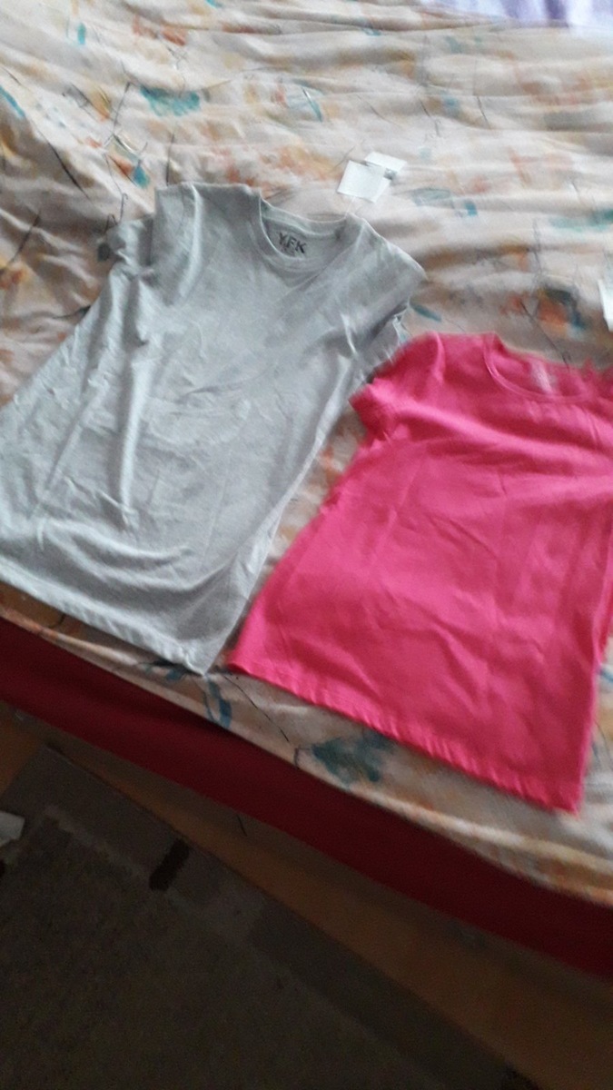 Купила несколько футболок без рисунка