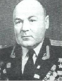  Кононенко, Никита Никифорович,
 гвардии полковник, 
Герой Советского Союза (1946).