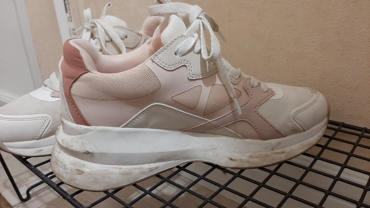 Чистим обувь зубной пастой