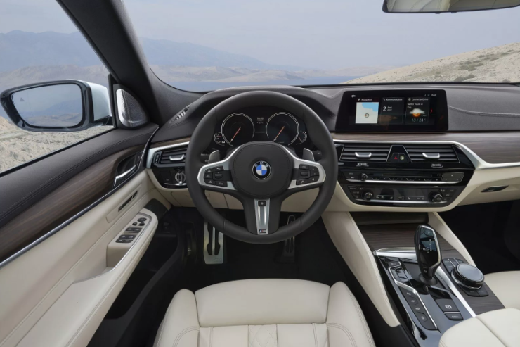 Интерьер BMW 6 серии Gran Turismo (листайте)