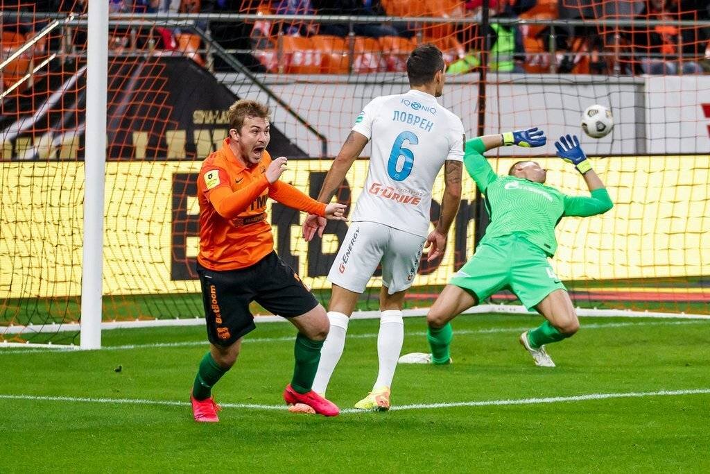 Радость Андрея Панюкова забитому в ворота Зениту мячу.