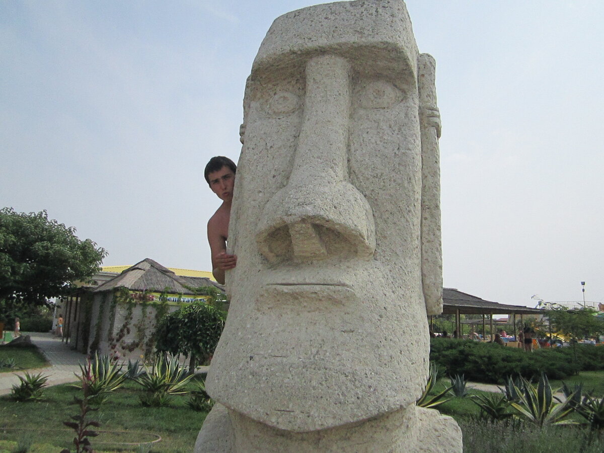 Автор, когда не хочет брать ответственность на себя и винит алгоритм.