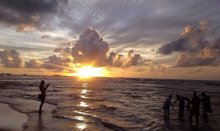 Невероятный закат на Шри-Ланке (фото автора)