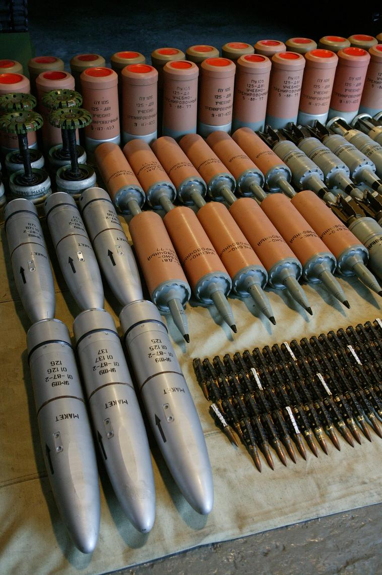 Мм т. Снаряды т 72. Снаряды т90. Снаряд танка т64. Танковый снаряд т 90