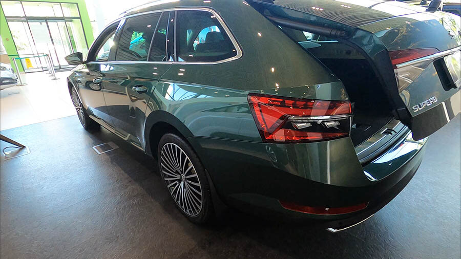 Skoda Superb Combi, фото: njcar.ru