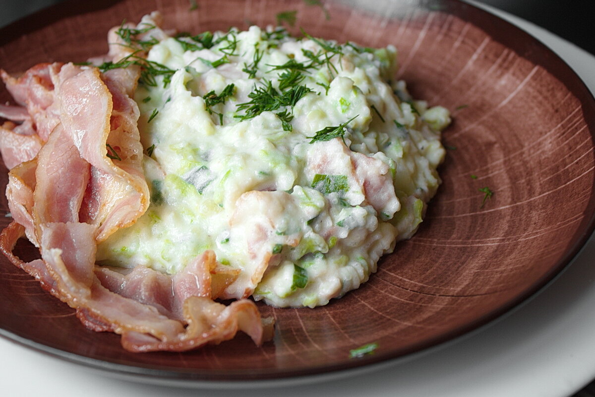 Вот так выглядит оригинальный и очень жирный «Колканнон». Фото из моего предыдущего рецепта на эту тему.