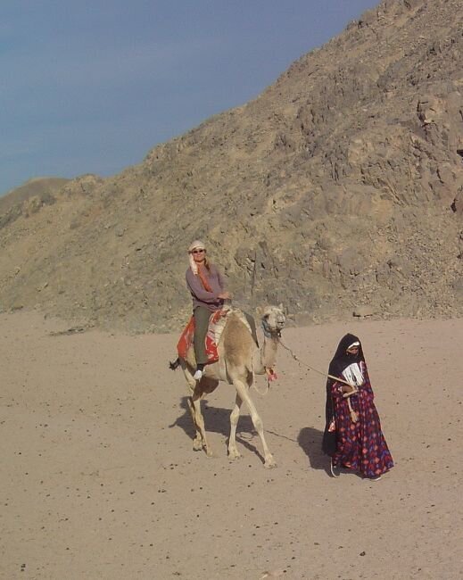 Русская туристка на верблюде. Фото автора