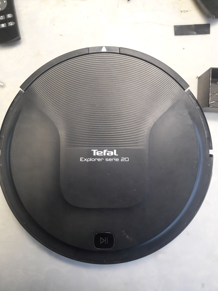 Робот пылесос Tefal не крутятся боковые щётки. Ремонт | Лайфхаки по ...