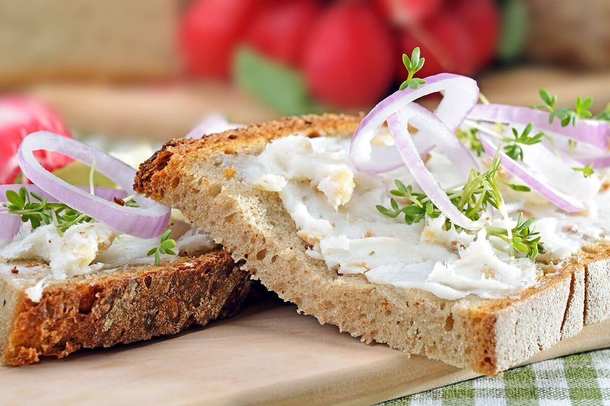 Сало с мясными прослойками: блюда и рецепты