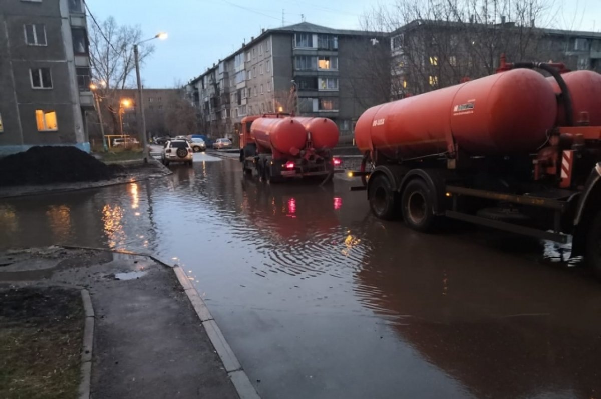    С улиц Красноярска откачали 500 кубометров воды после ночного ливня