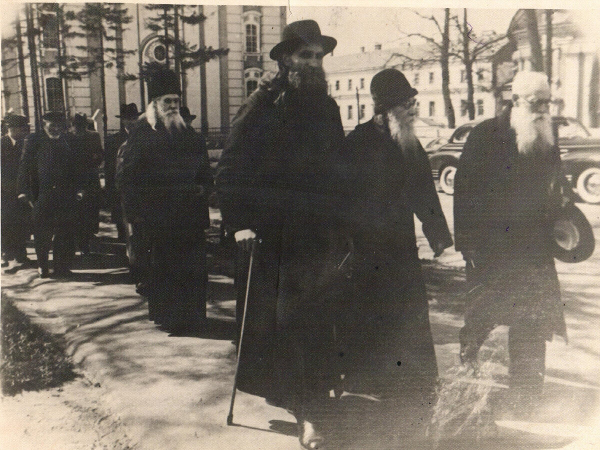 1952 г.