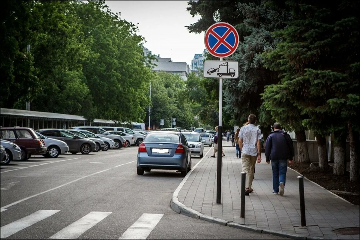 Штраф за стоянку под знаком "стоянка запрещена" является одним из наиболее распространенных нарушений Правил дорожного движения Российской Федерации.