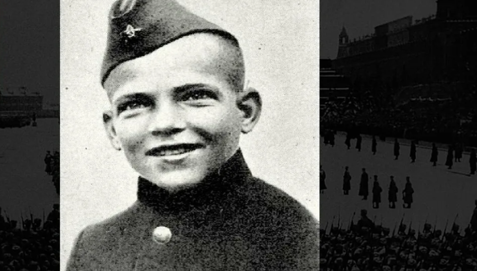 «Ай, да малой»: Как в 14 лет Вася Курка стал одним из лучших снайперов ВОВ