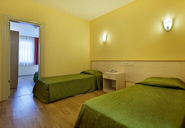 номер в отеле фото http://www.limoncellohotels.com/uploads/room-img.jpg
