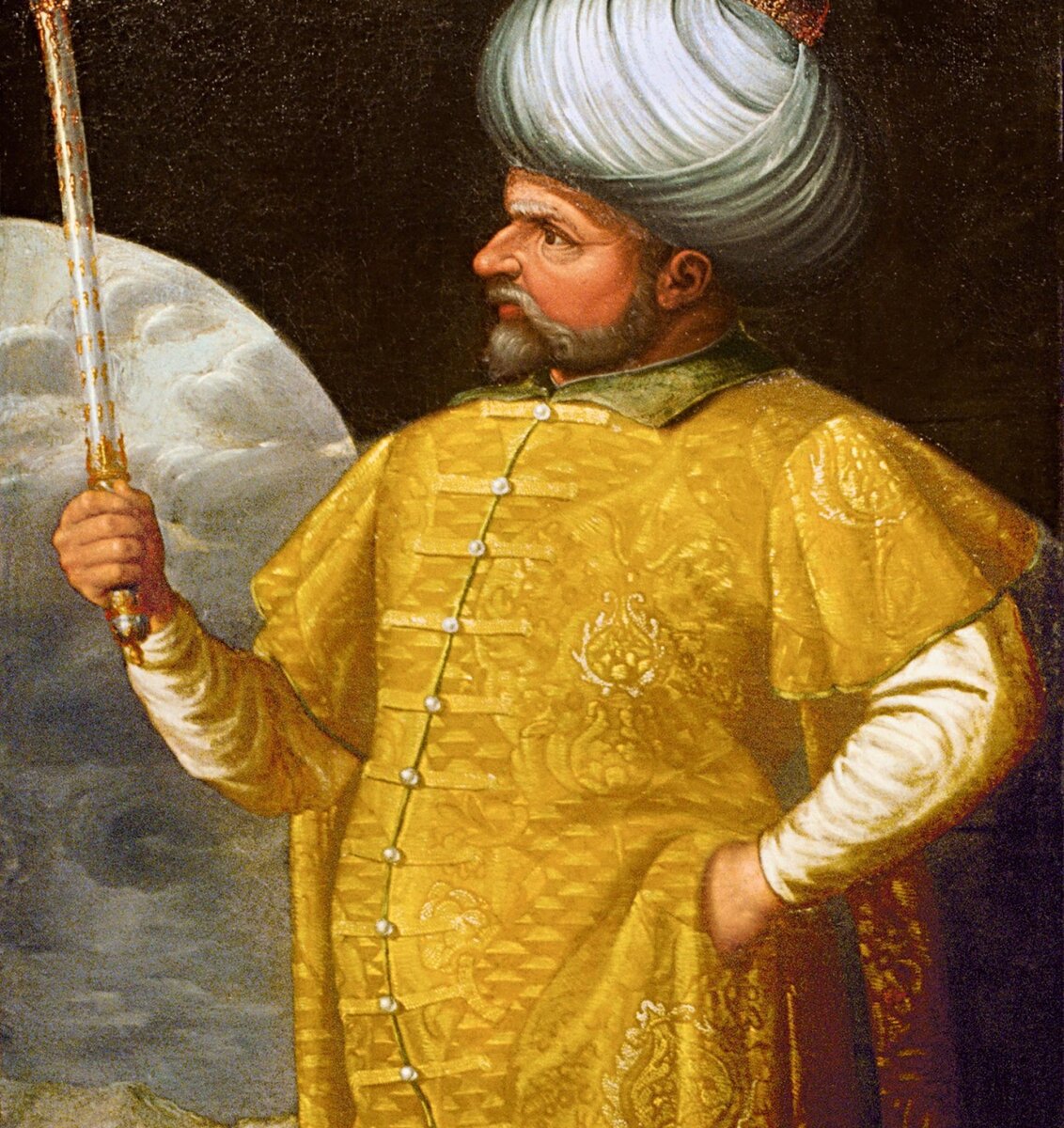 Брат Хайреддина Арудж был первым, кто стал известен как Барбаросса. Его прозвище было «Отец Арудж», Баба Арудж, которого итальянцы называли «Барба Росса», или рыжая борода, потому что у Аруджа действительно была рыжая борода. Хайреддин унаследовал прозвище, хотя его волосы были золотисто-коричневыми. 