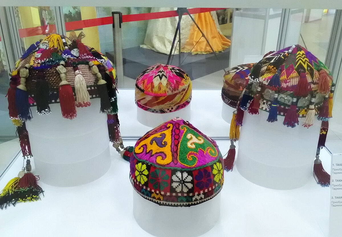 Сувениры из Казахстана – купить в Москве казахские сувениры по низким ценам