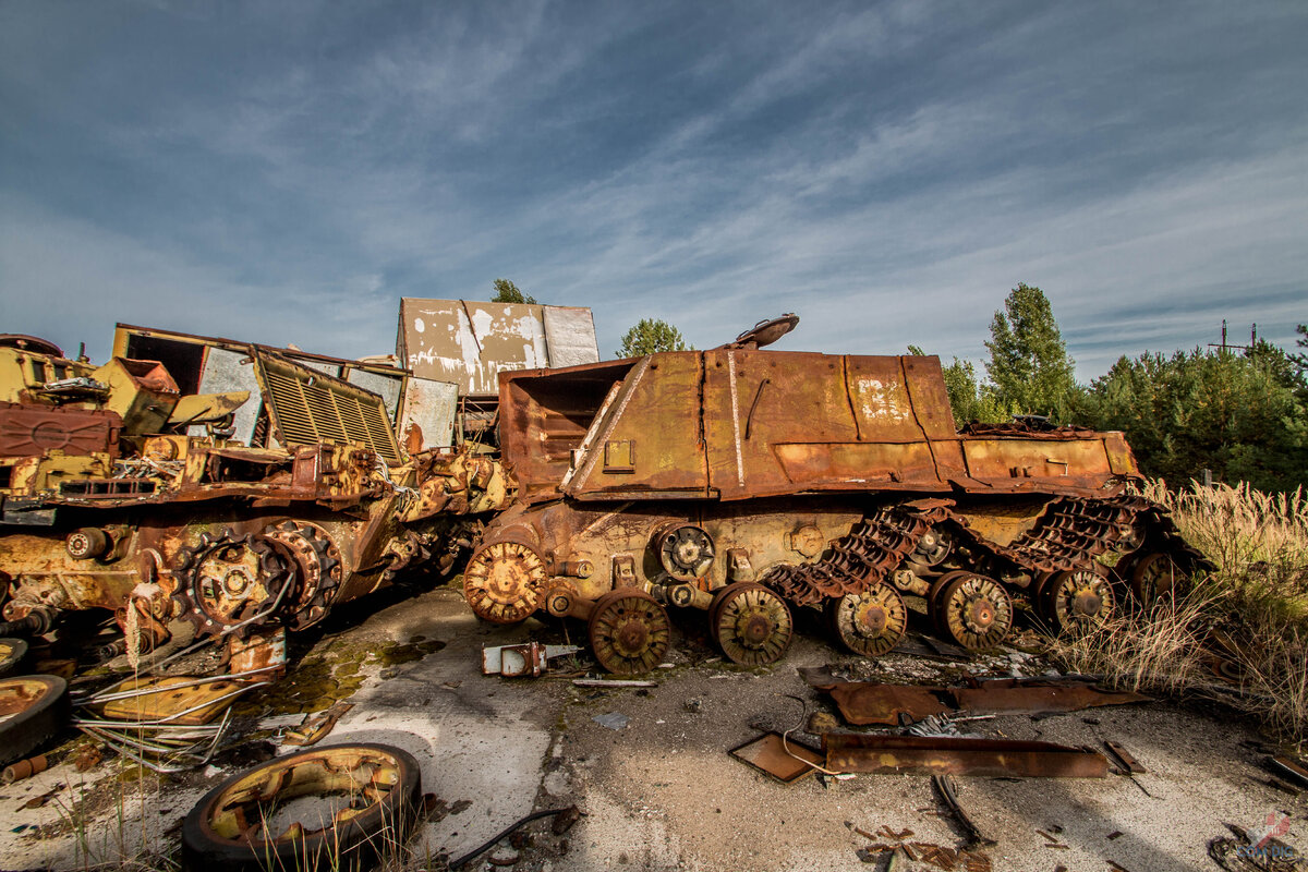 Нашли «САУ» брошенную на произвол судьбы в Чернобыльской зоне