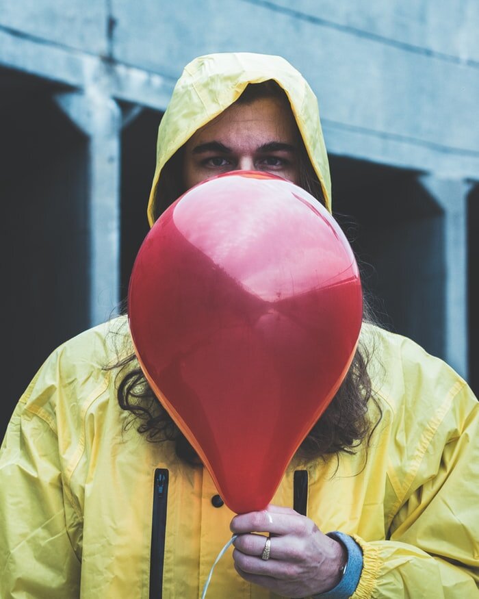 https://images.unsplash.com/photo-1511165403689-1e53da0499fa?ixlib=rb-1.2.1&ixid=eyJhcHBfaWQiOjEyMDd9&auto=format&fit=crop&w=700&q=80