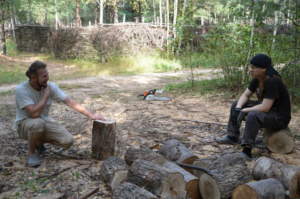 Самыми выносливыми бензопилами, как показал 10-ий опыт эксплуатации оказали немецкие Штили.Я использую Штиль 180. Он лёгкий, недорогой и достаточно надёжный. 