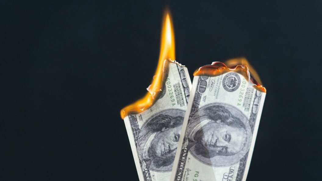 доллар рухнул.