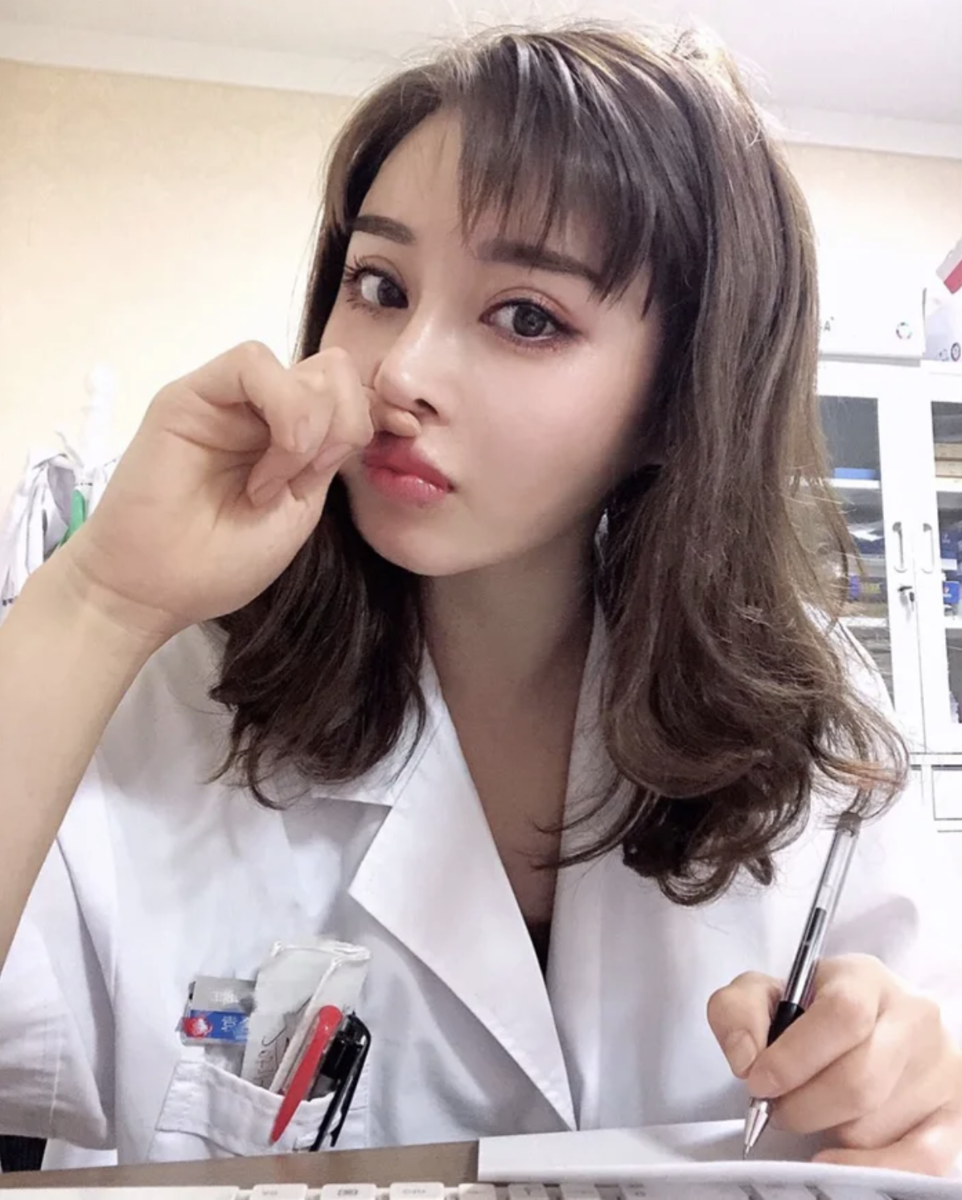 была медсестрой