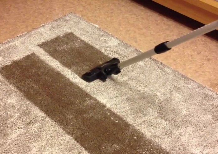 "Угостите ковёр порошком!"