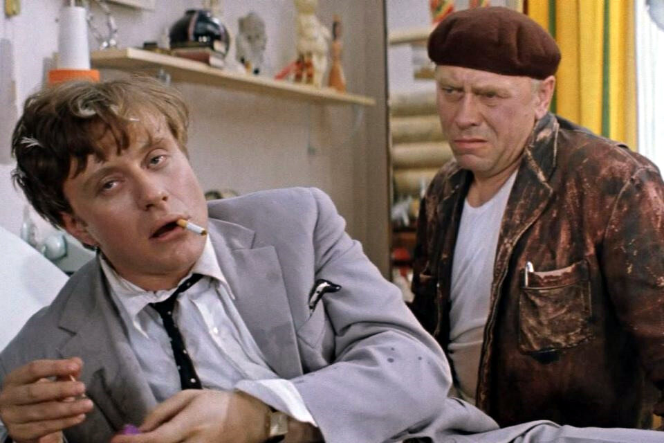 Кадр из кинофильма "Бриллиантовая рука"