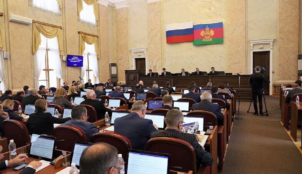 Краснодарский собрание. Депутаты ЗСК Краснодарского края. Заседание ЗСК Краснодарского края. Депутат Законодательного собрания Краснодарского края. Депутаты Законодательного собрания Краснодарского края vi созыва.