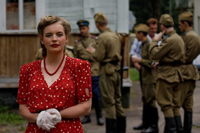 Анна Табанина в фильме "Пять невест" 2011 год