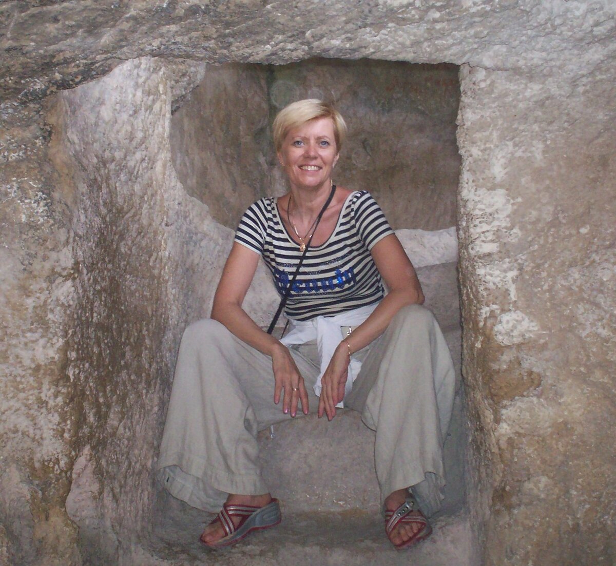 смогли бы жить в такой пещере?