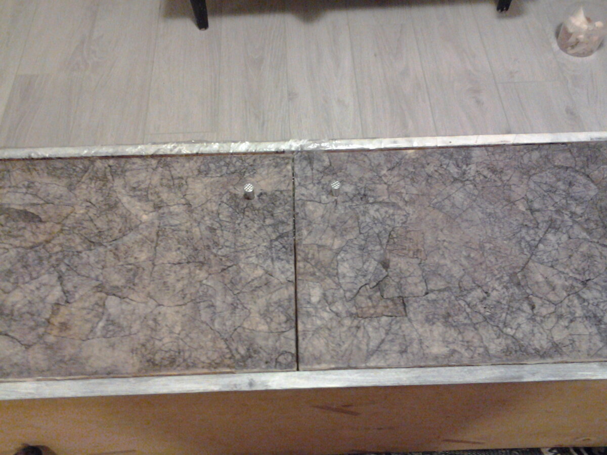 После покраски морилкой