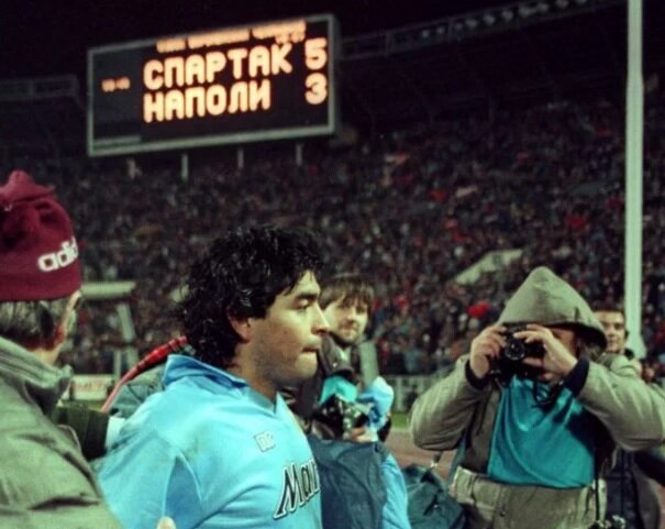 Диего Марадона после поражения от Спартака.
