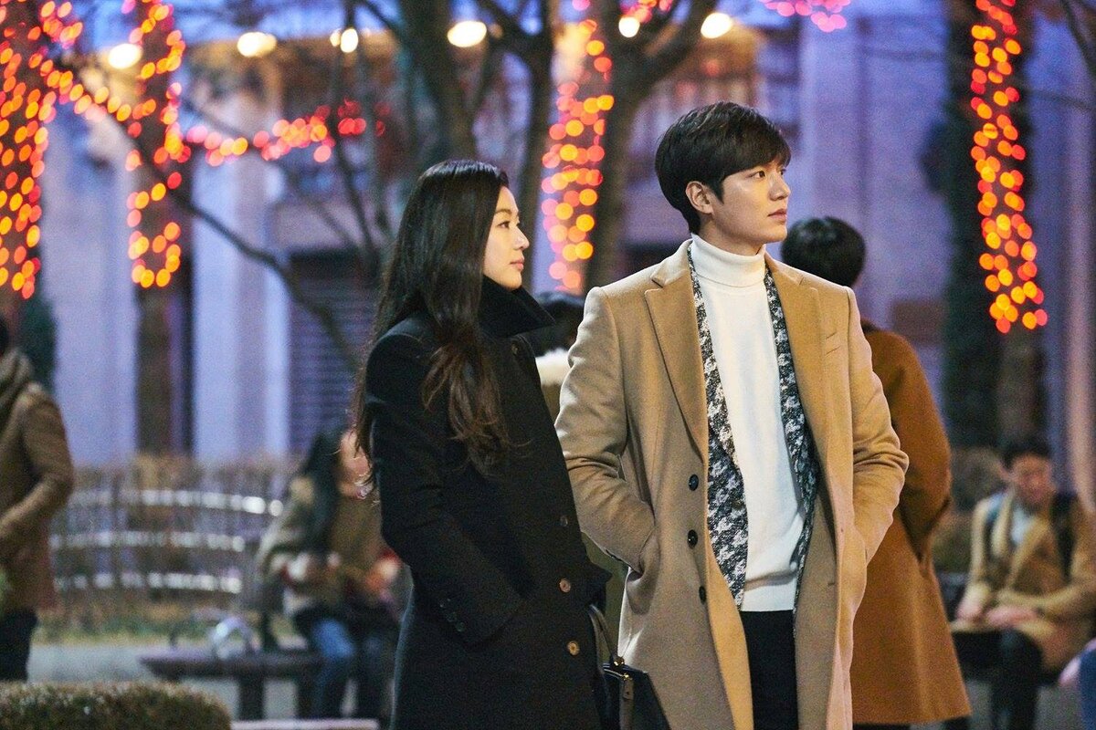 Кадры из дорамы "Легенда синего моря"