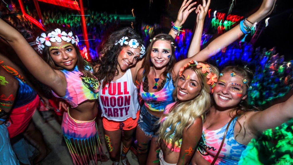 Клуб в тайланде. Панган Full Moon Party. Фулл Мун пати Панган. Фул Мун пати 2020. Фулл Мун пати Панган 2022