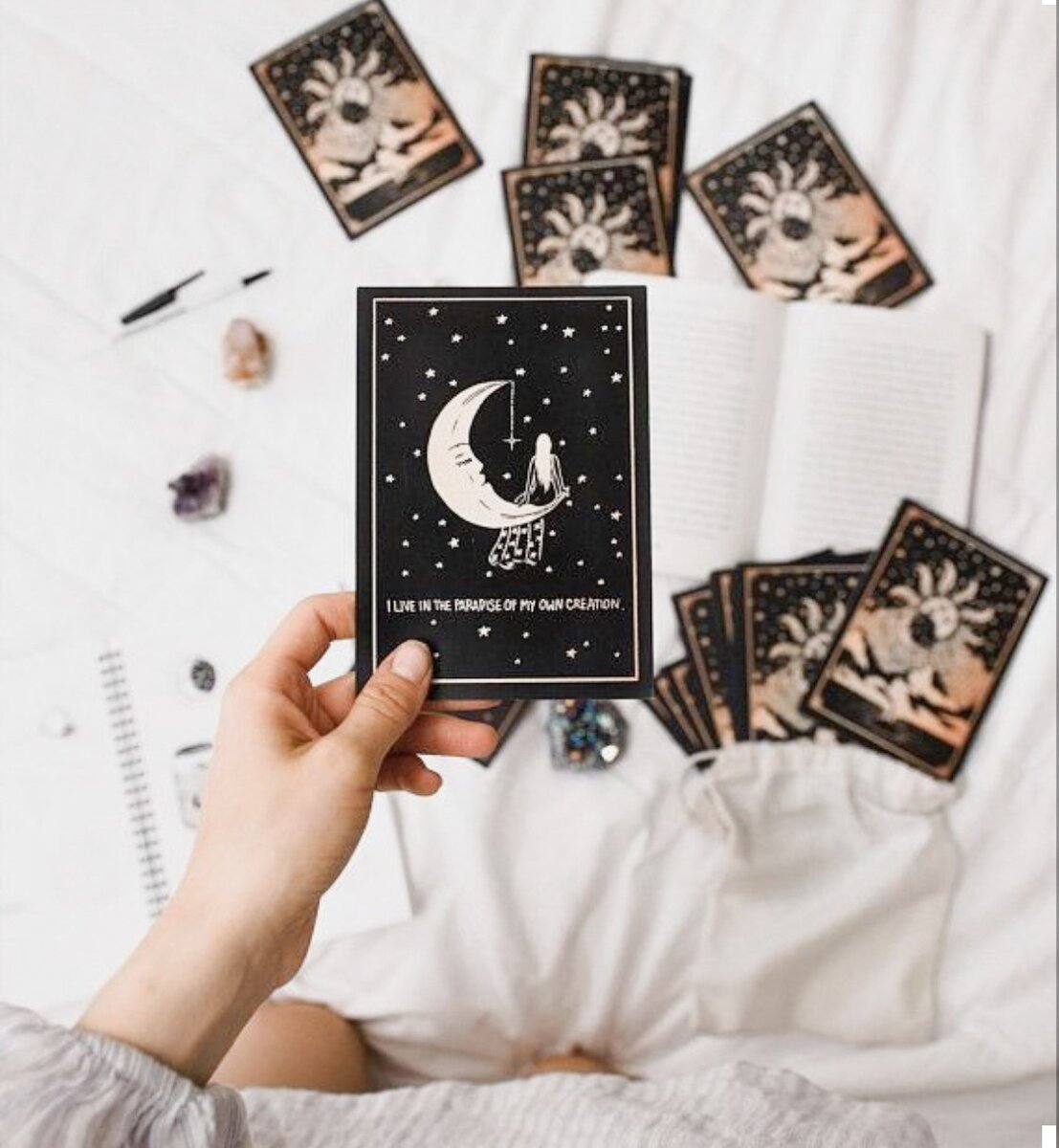 Далеко не все знают, что картам ТАРО может обучиться любой желающий 