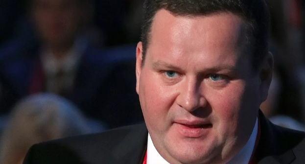 Антон  Котяков