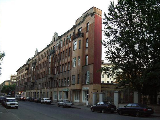 Таков дом на Боровой, 21 в Питере. Фото: m.123ru.net