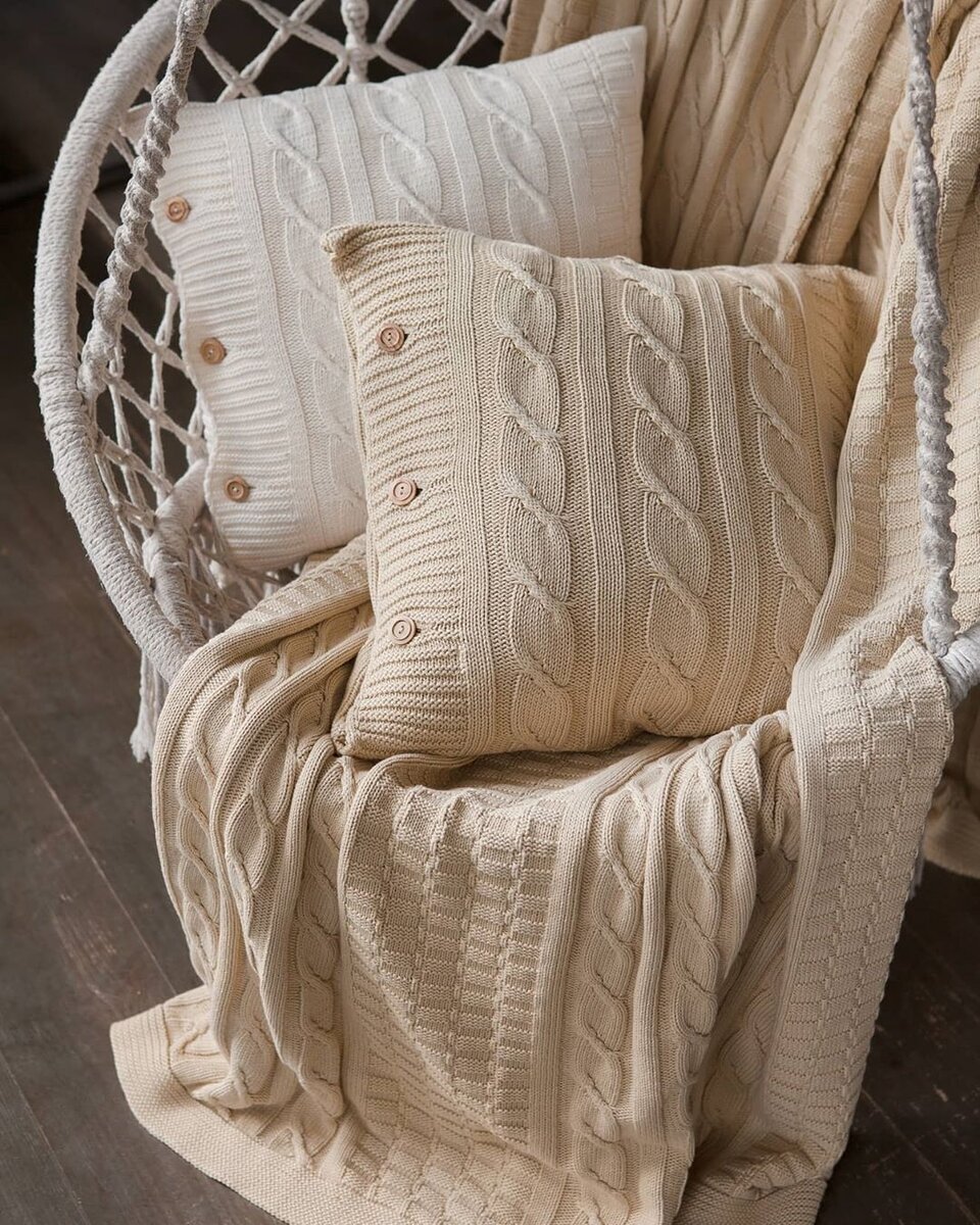 Плед и наволочки IMPERIO 233. Фото Luxberry