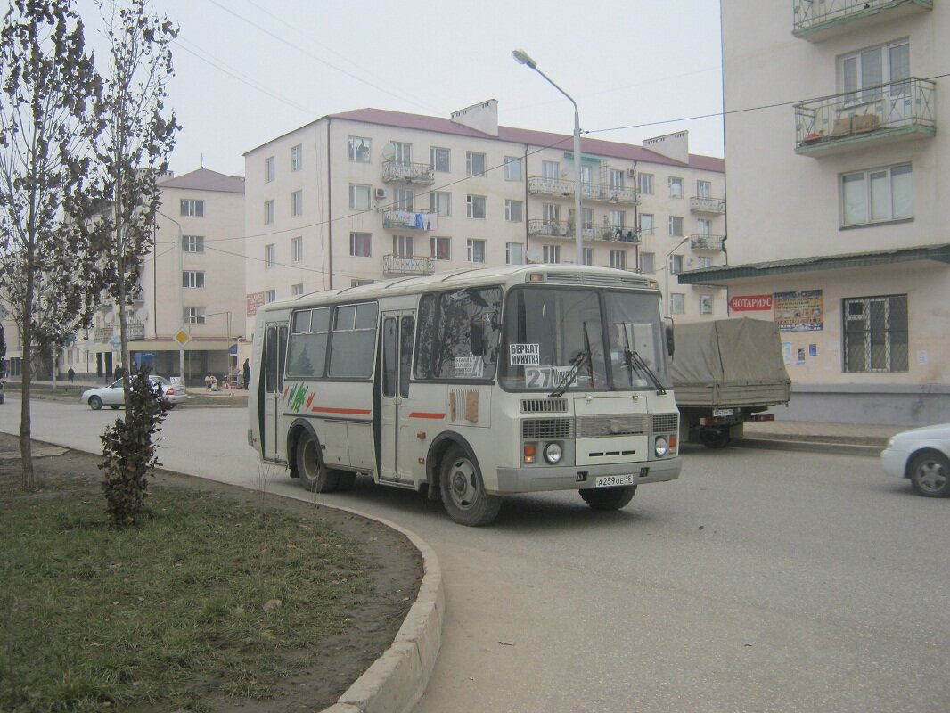 Вот такие вот автобусы выдали вместо обещанных новых.