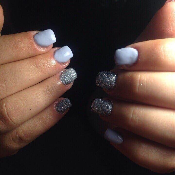 Слои лака не равномерные, смотрится плохо.