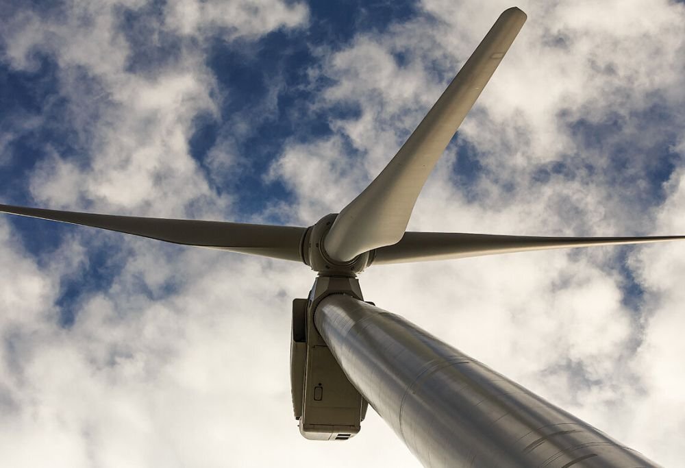 Ветряная установка по выработке электроэнергии в Крыму. Источник: geser.livejournal.com