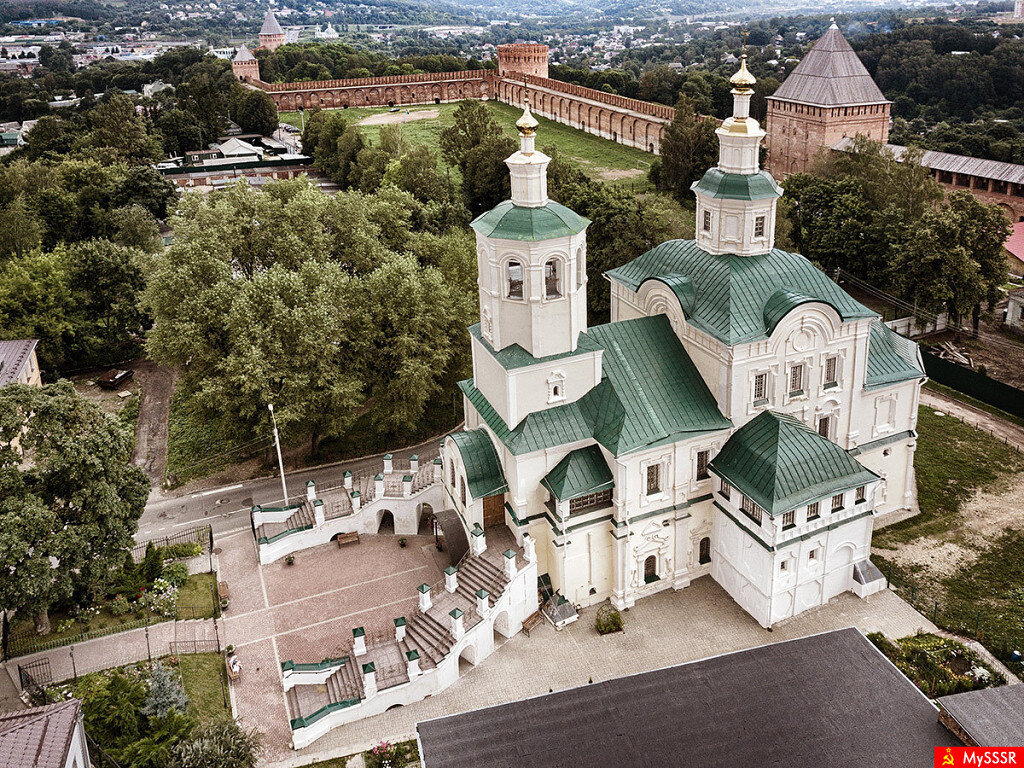 Современный вид Спасо-Преображенского собора в г. Смоленске
