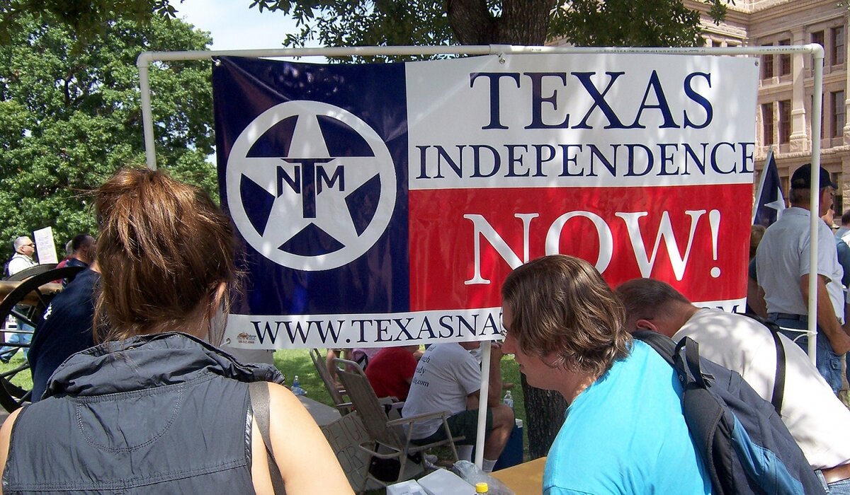 Сторонники независимости Техаса. Фото: newtimes.ru)