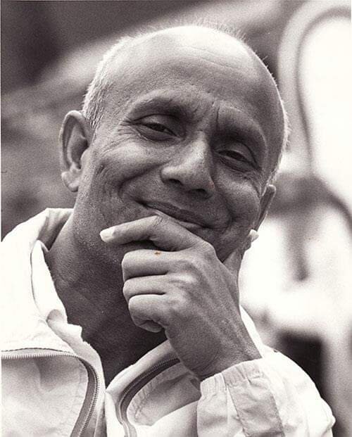 Шри Чинмой - международный духовный лидер, посвятивший свою жизнь установлению гармонии в мире и проявлению неограниченного потенциала человеческого духа. 