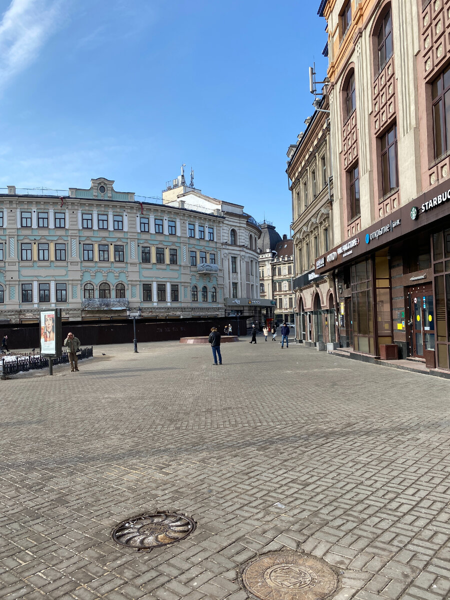 Начало улицы Баумана. Фото https://zen.yandex.ru/rastem_vmeste 