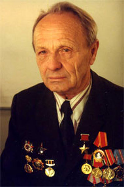 Имея множество наград, А.М. Кузнецов оставался
скромным человеком.