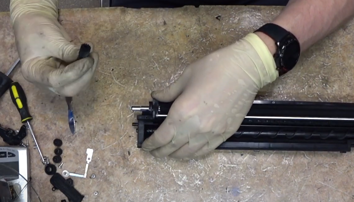 Фото 116. Соединяем две половины блока фотобарабана